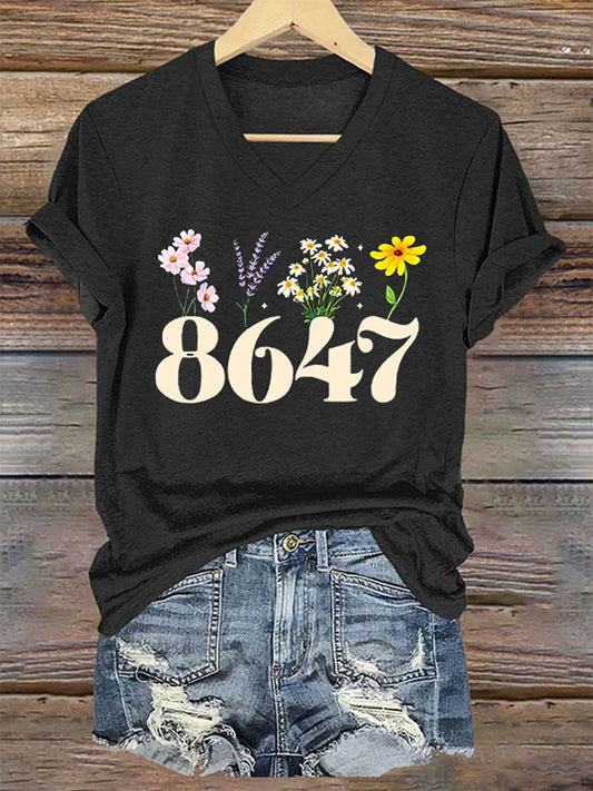 Women's 8647 Floral Print V-Neck T-Shirt